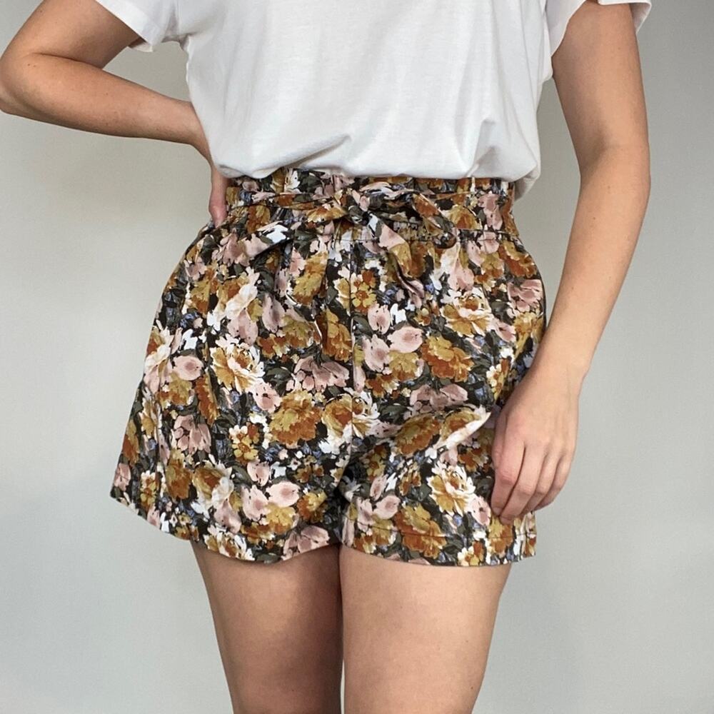 Wild Fable Large Neutral Tan High Waist Paper Bag Victorian Floral Denim Shorts